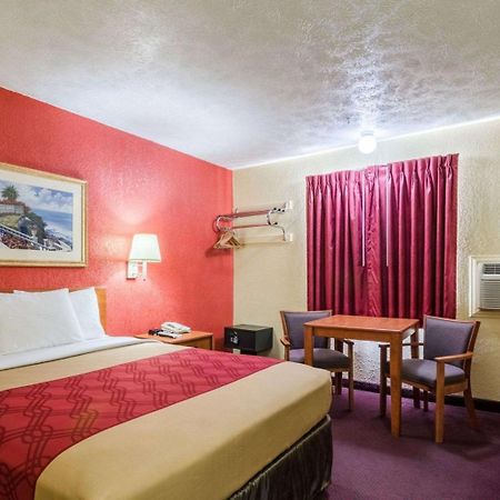 Econo Lodge Ottawa Exteriér fotografie
